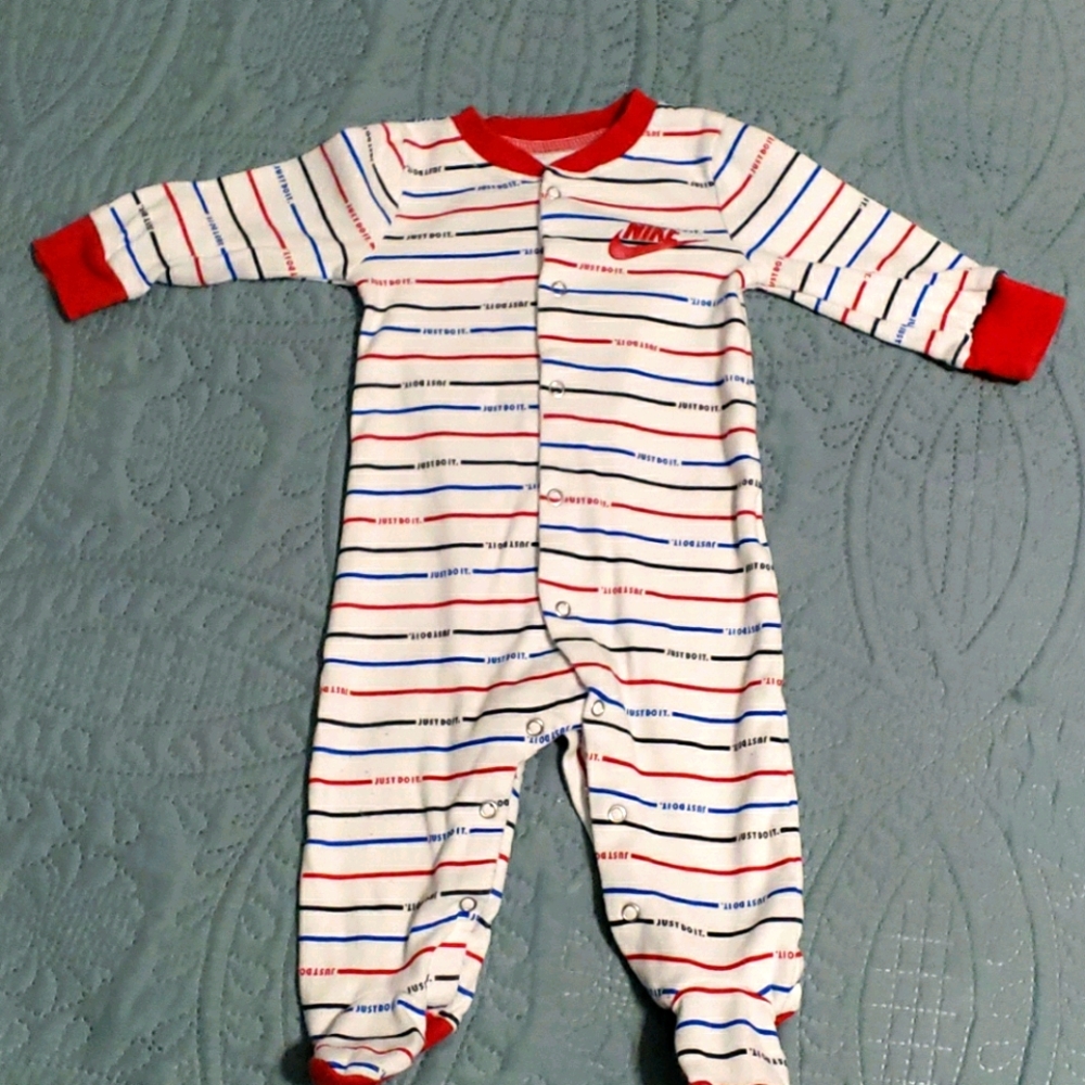 Nike boys sleeper